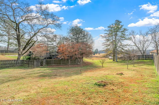 $579,900 | 121 Spencer Lane, Rockwood, TN 37854