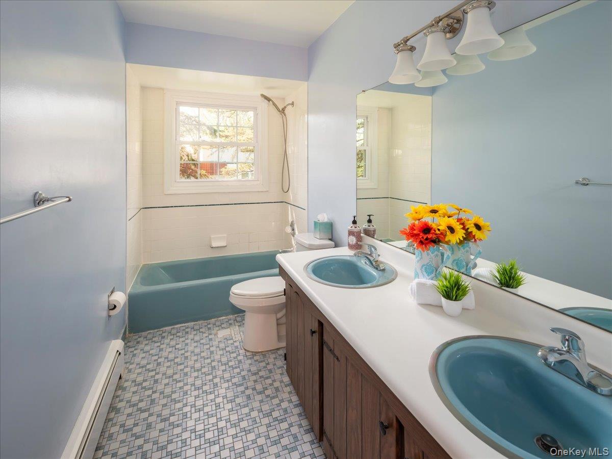 3 Spring Rock Place Spring Valley, NY 10977 - Photo 21 of 42