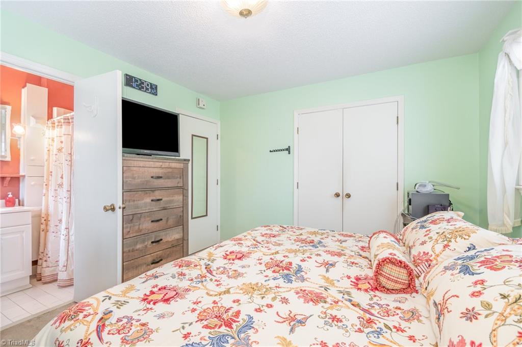 1660 Michael Road Lexington, NC 27295 - Photo 12 of 29 Primary Bedroom