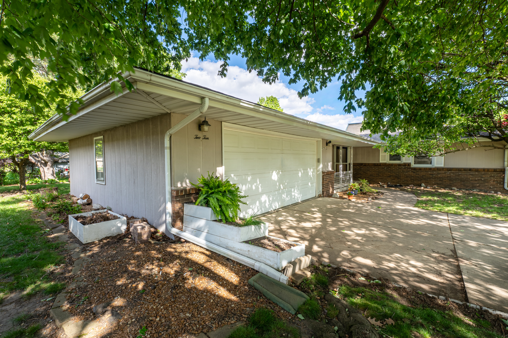 210 Riss Drive Normal, IL 61761 - Photo 4 of 39