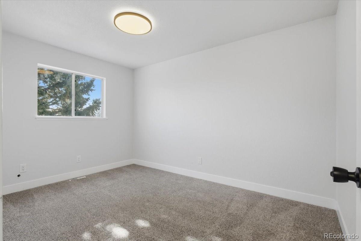 660 Elbert Street Denver, CO 80221 - Photo 18 of 32