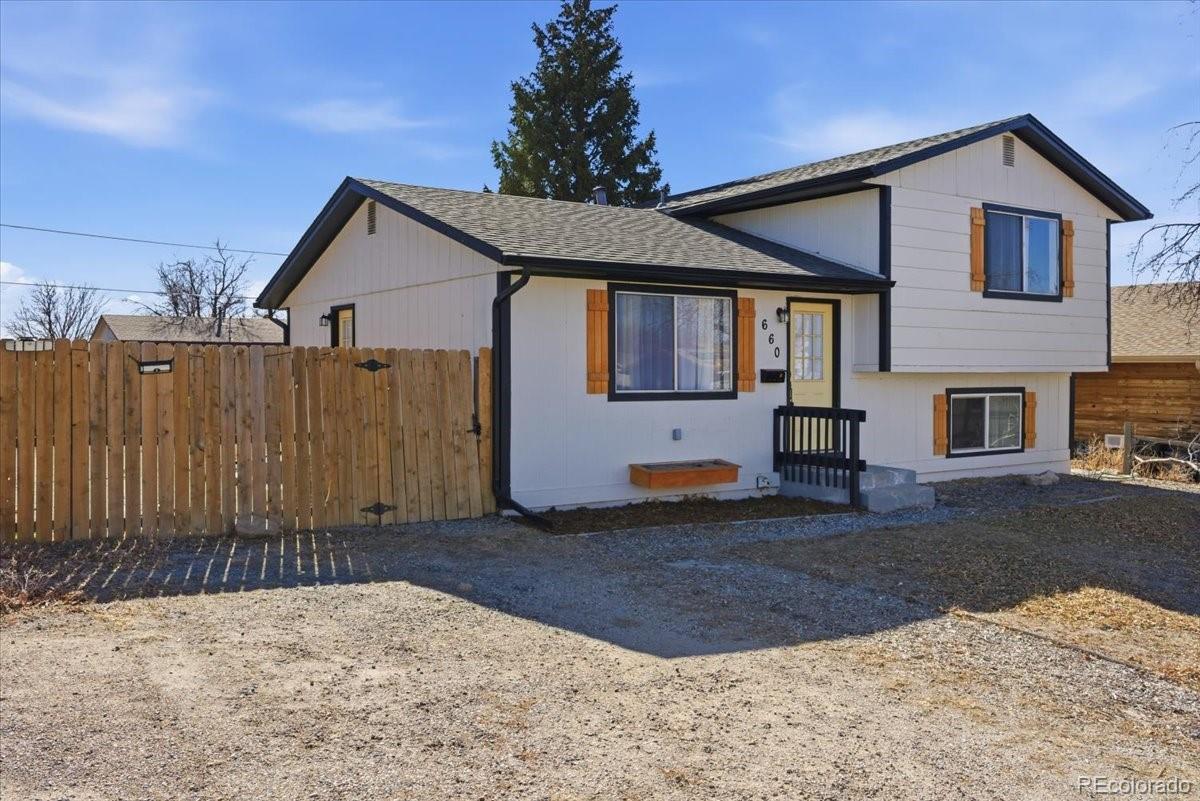 660 Elbert Street Denver, CO 80221 - Photo 3 of 32