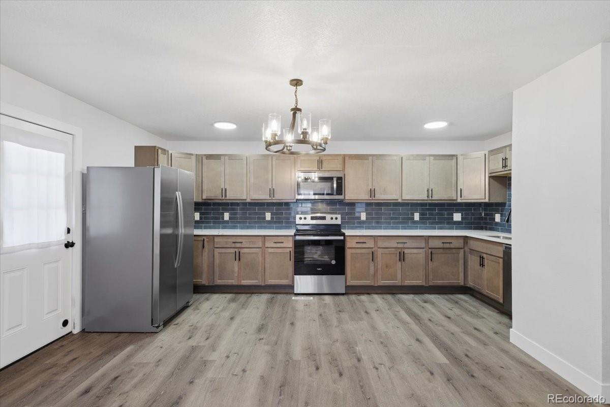 660 Elbert Street Denver, CO 80221 - Photo 9 of 32