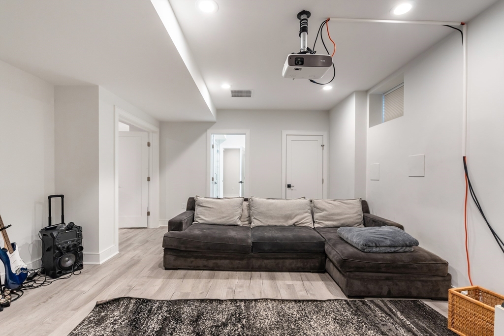 19 Shute Path Newton, MA 02459 - Photo 18 of 26