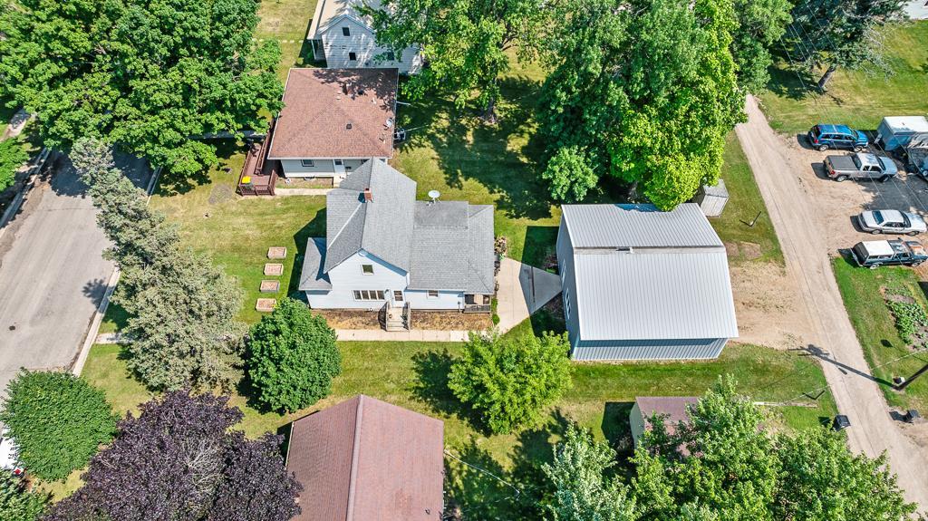 418 North Hubert Street Ivanhoe, MN 56142 - Photo 2 of 37