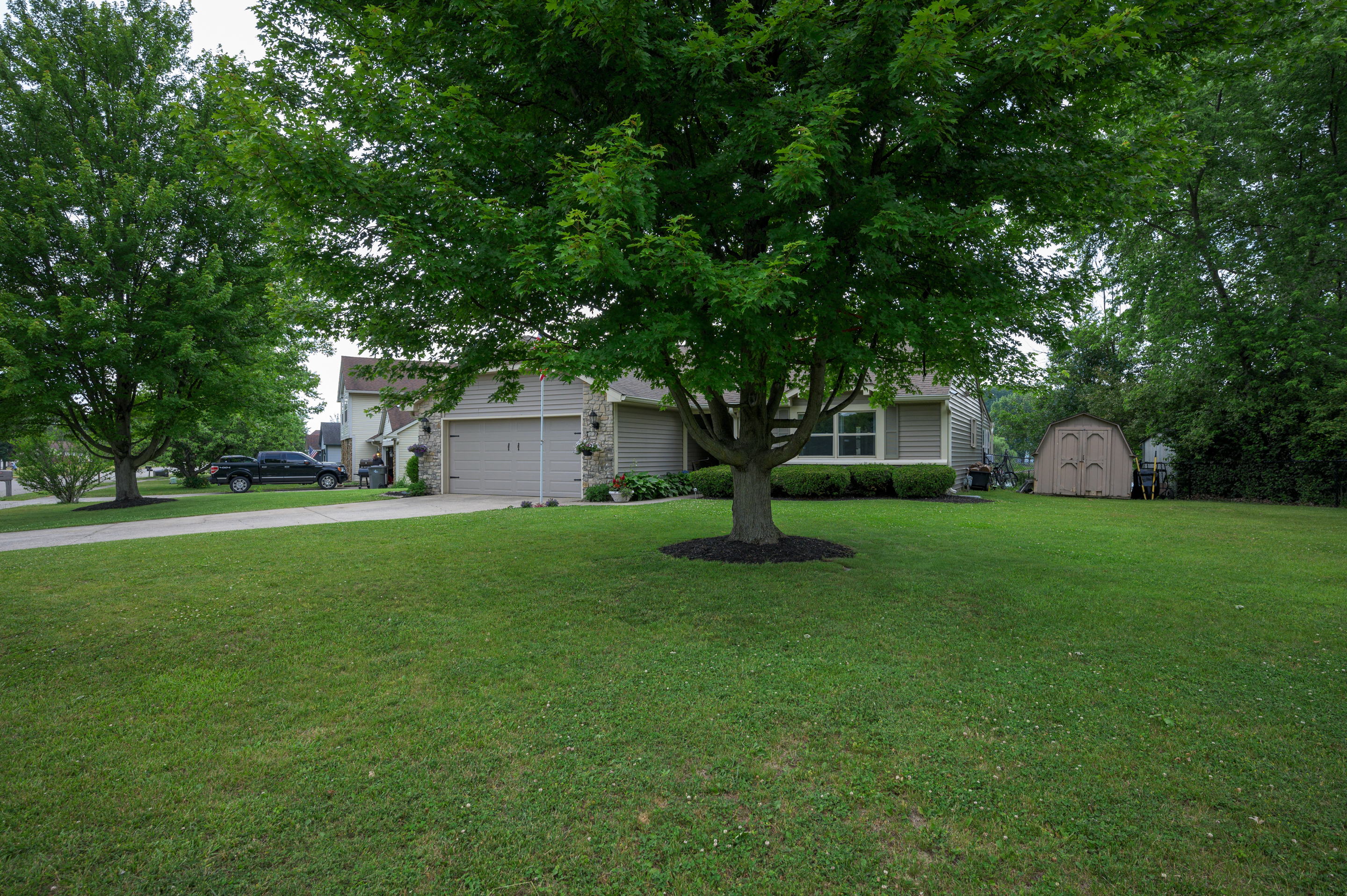 6256 Gunyon Way Indianapolis, IN 46237 - Photo 3 of 24