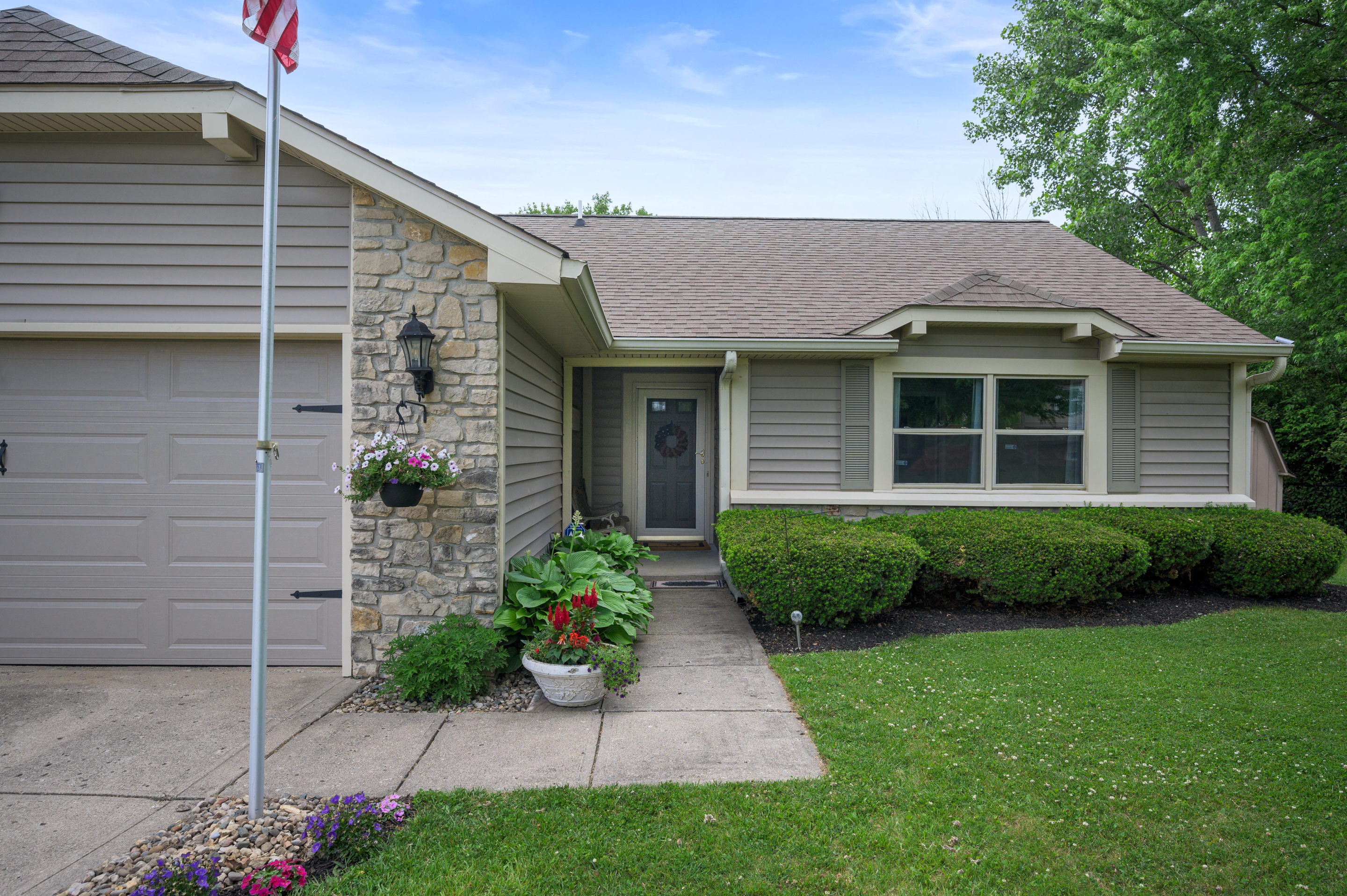 6256 Gunyon Way Indianapolis, IN 46237 - Photo 4 of 24