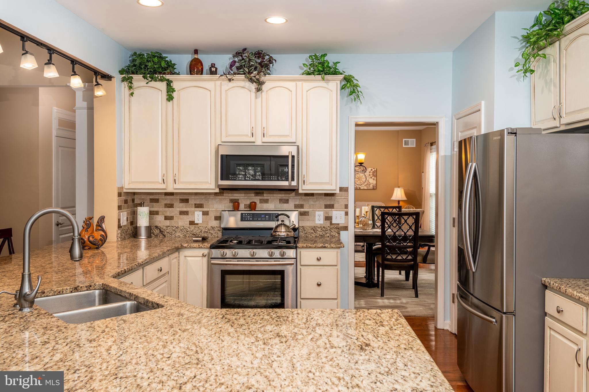 305 Aster Circle Kennett Square, PA 19348 - Photo 9 of 26 Granite counter tops & new appliances