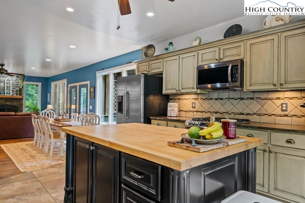 230 Old Keller Farm Road Boone, NC 28607 - Photo 3 of 31 Gallery Image 3