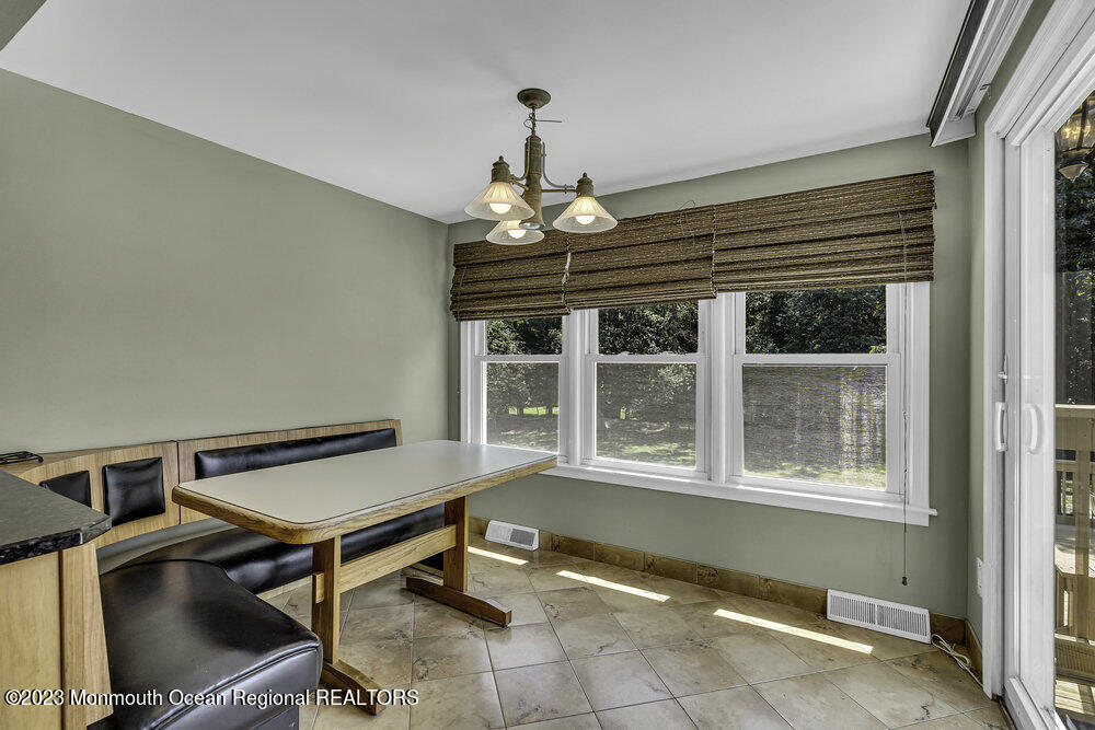 7 Nottingham Road Manalapan, NJ 07726 - Photo 16 of 41 020_dsc09650