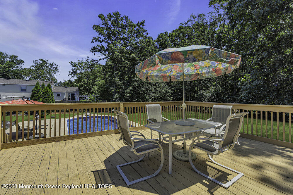 7 Nottingham Road Manalapan, NJ 07726 - Photo 20 of 41 037_dsc09680-1