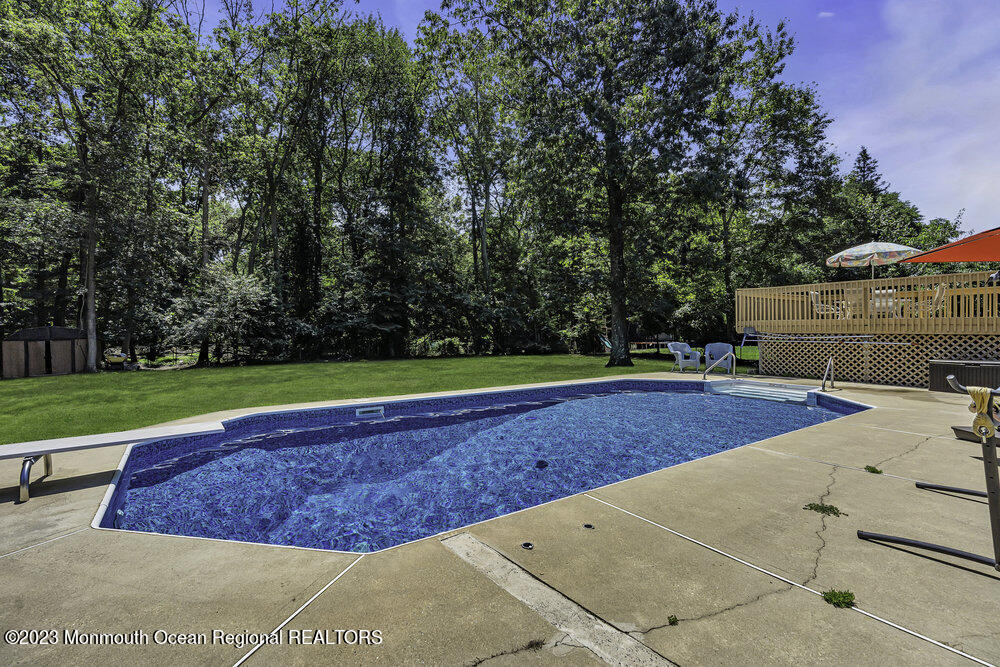 7 Nottingham Road Manalapan, NJ 07726 - Photo 32 of 41 042_dsc09690-1