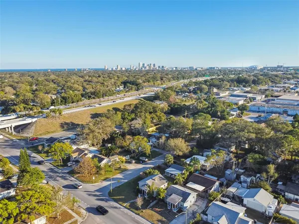 $2,950 | 2310 30th Avenue North, St. Petersburg, FL 33713