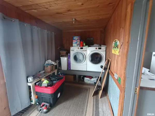 $293,400 | 8919 Cunniff Road, Rock Falls, IL 61071