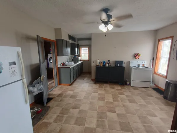 $293,400 | 8919 Cunniff Road, Rock Falls, IL 61071