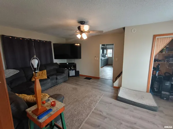 $293,400 | 8919 Cunniff Road, Rock Falls, IL 61071