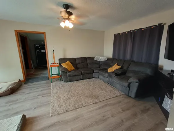 $293,400 | 8919 Cunniff Road, Rock Falls, IL 61071