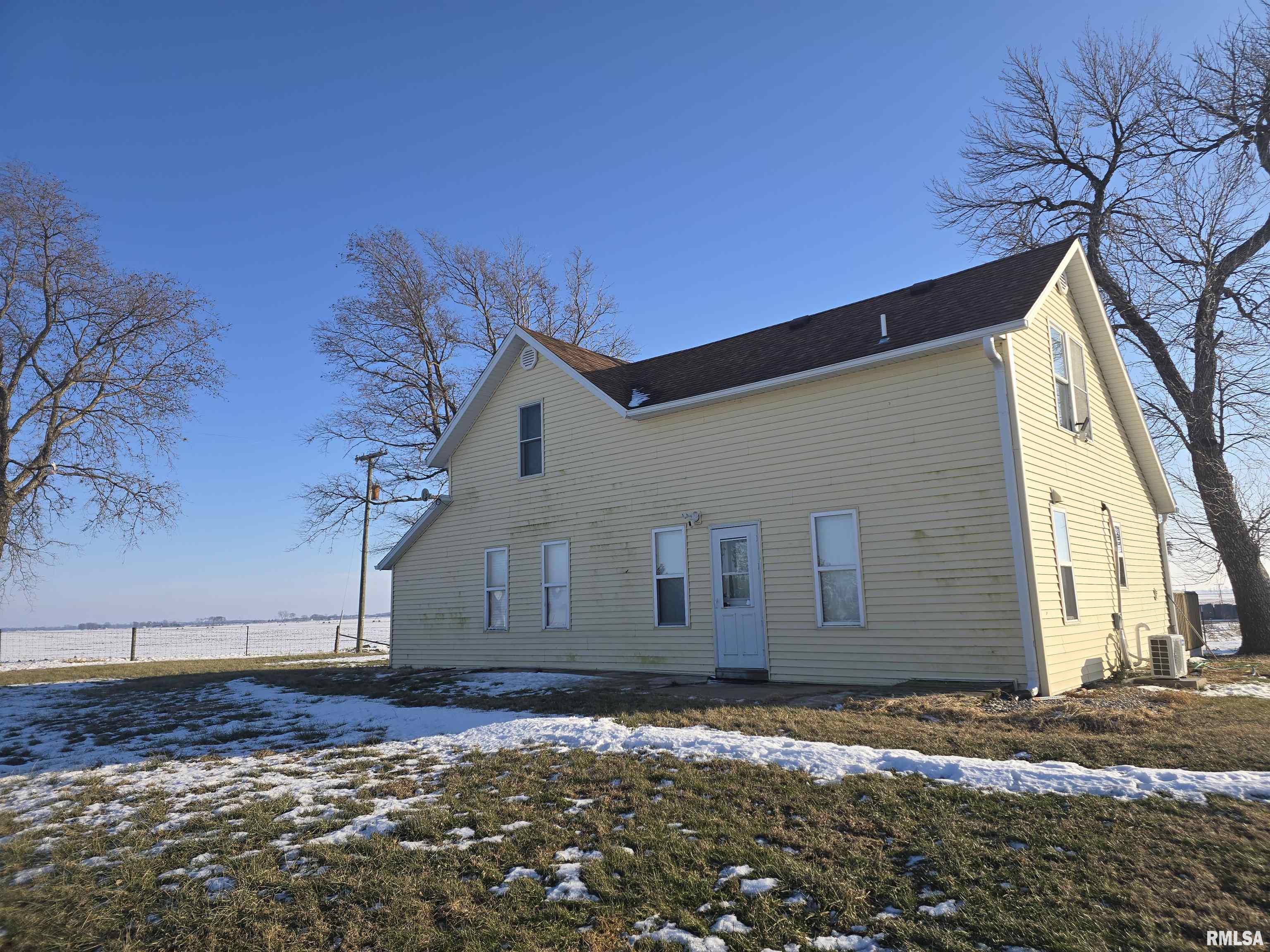 8919 Cunniff Road Rock Falls, IL 61071 - Photo 4 of 6