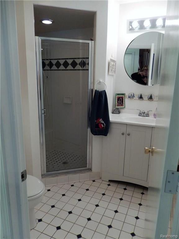 381 Shellbourne Drive Rochester Hills, MI 48309 - Photo 8 of 28