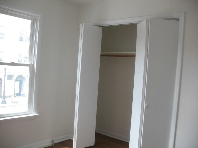 6046 West Irving Park Road, Unit 2F Chicago, IL 60634 - Photo 7 of 21
