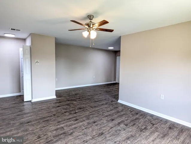 $142,000 | 3924 Rolling Rd., Unit B11, Pikesville, MD 21208