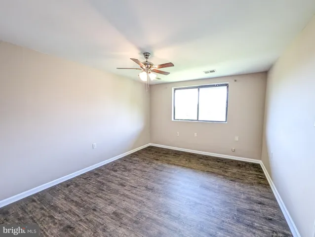 $142,000 | 3924 Rolling Rd., Unit B11, Pikesville, MD 21208