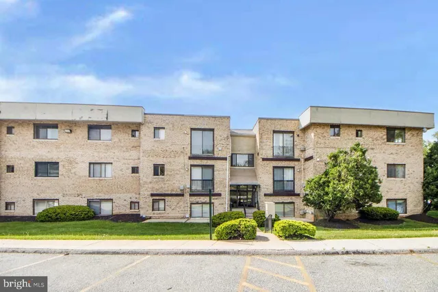 $142,000 | 3924 Rolling Rd., Unit B11, Pikesville, MD 21208