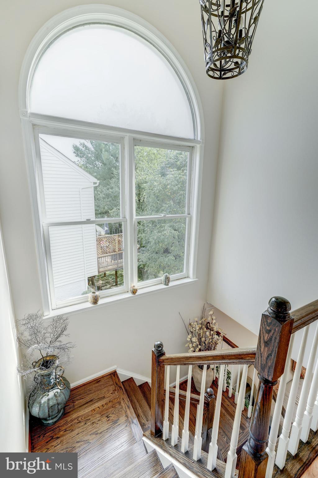 8708 Wadebrook Terrace Springfield, VA 22153 - Photo 24 of 30 Stairwell