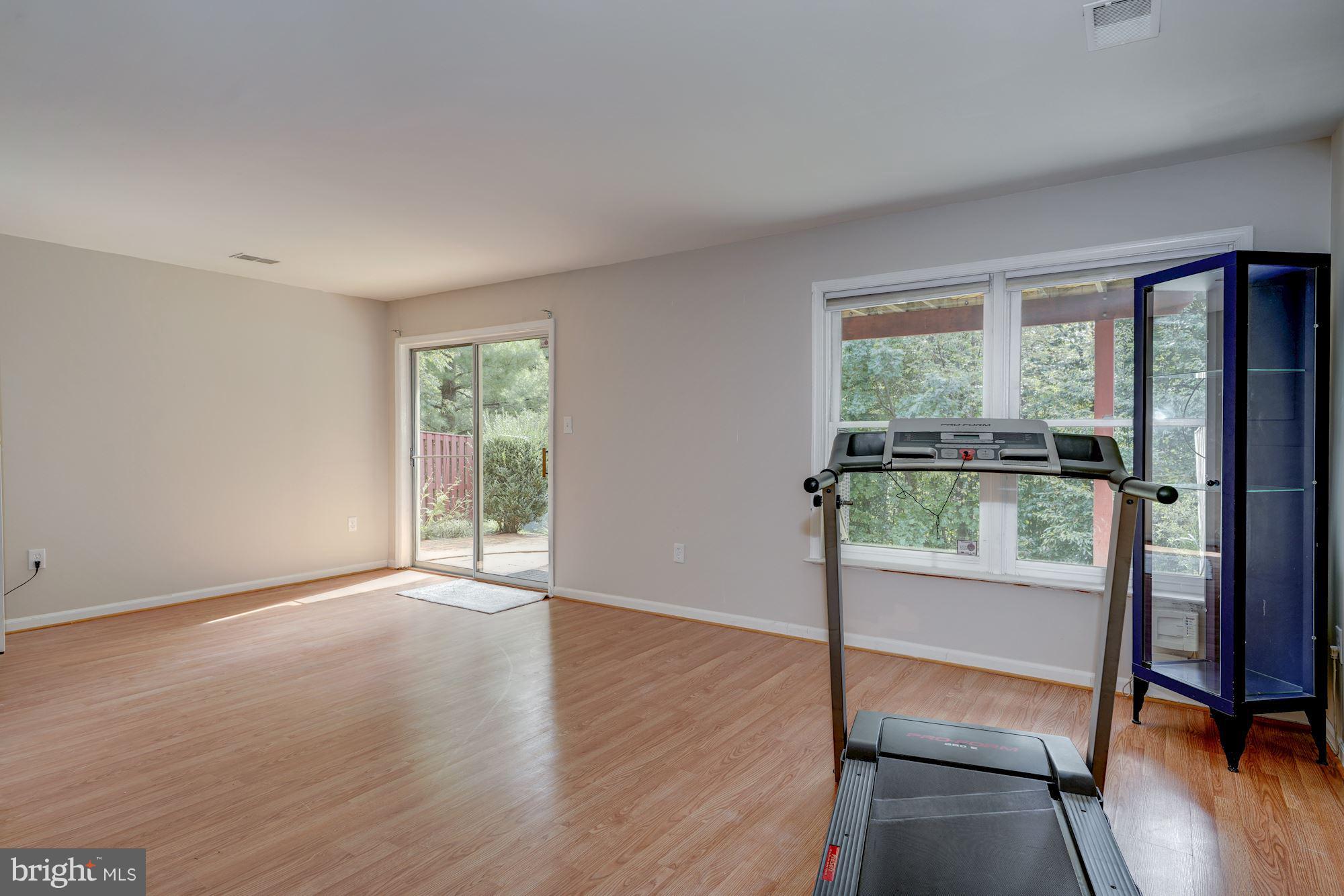 8708 Wadebrook Terrace Springfield, VA 22153 - Photo 26 of 30 Rec Room