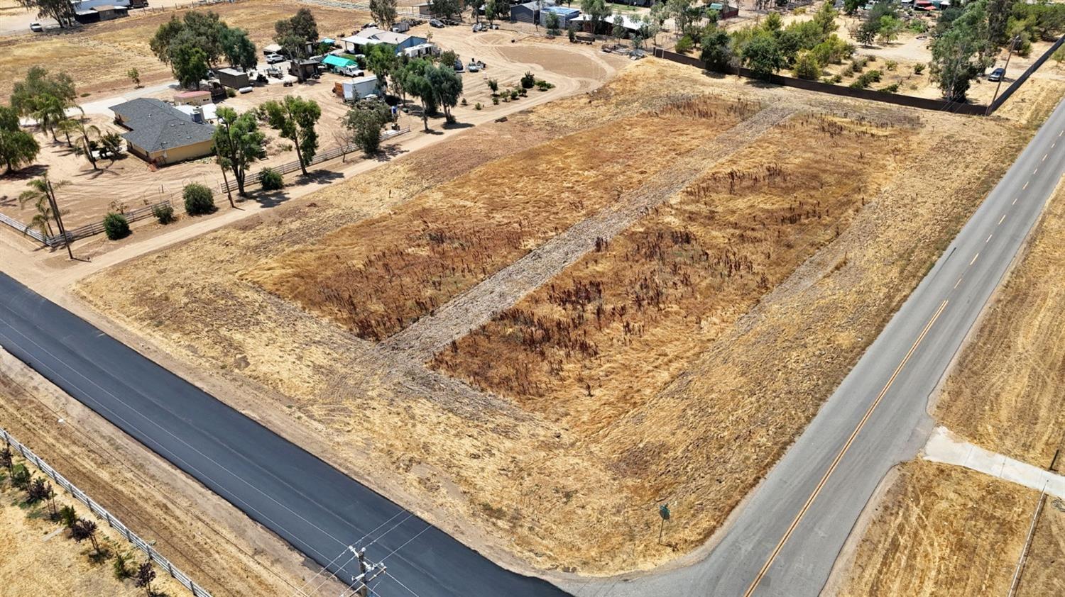 9999 Oakhill Road Madera, CA 93638 - Photo 3 of 10 Gallery Image 3
