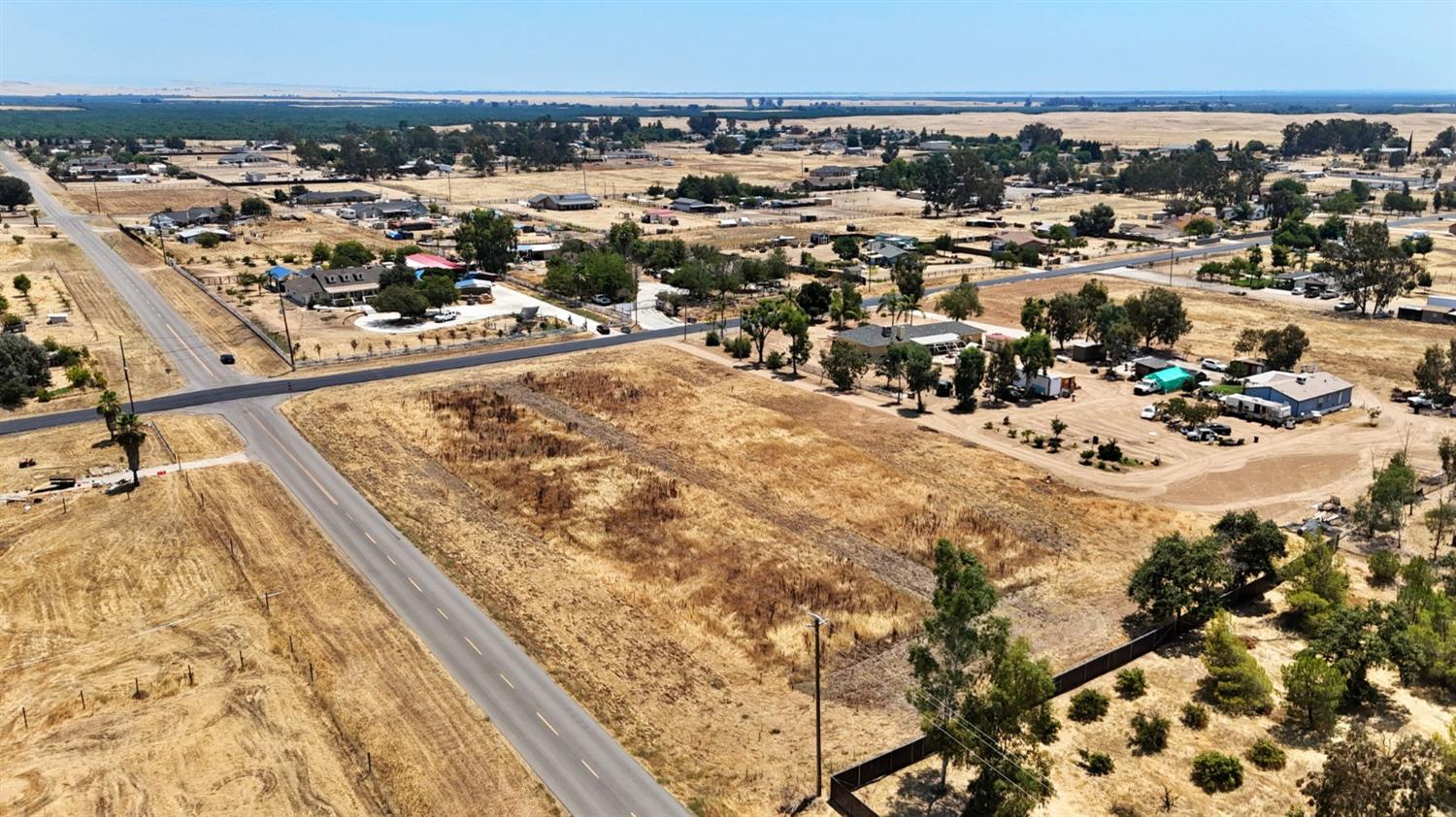 9999 Oakhill Road Madera, CA 93638 - Photo 7 of 10 Gallery Image 7