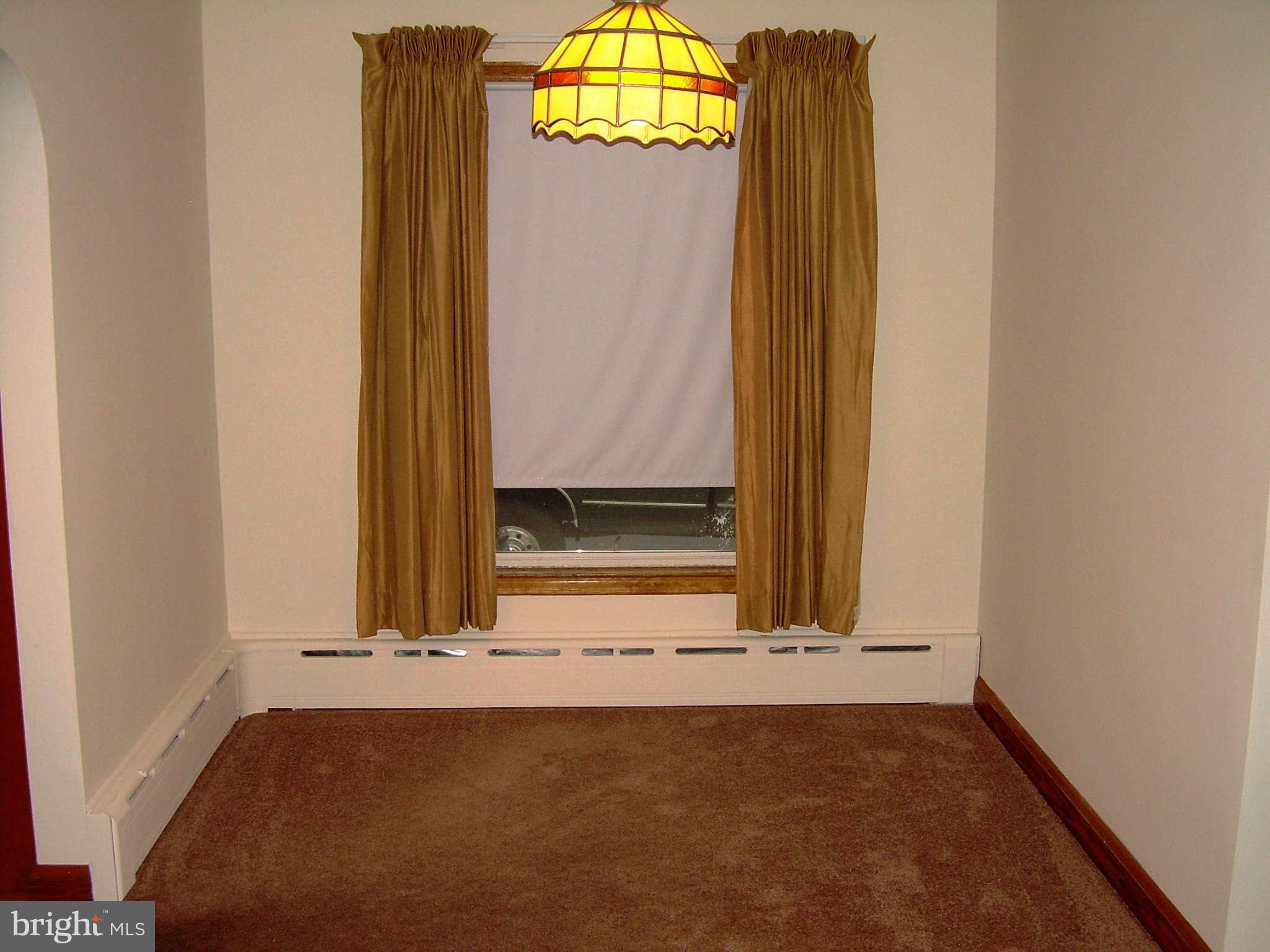 3117 River Drive Road Baltimore, MD 21219 - Photo 6 of 9 Dining Room
