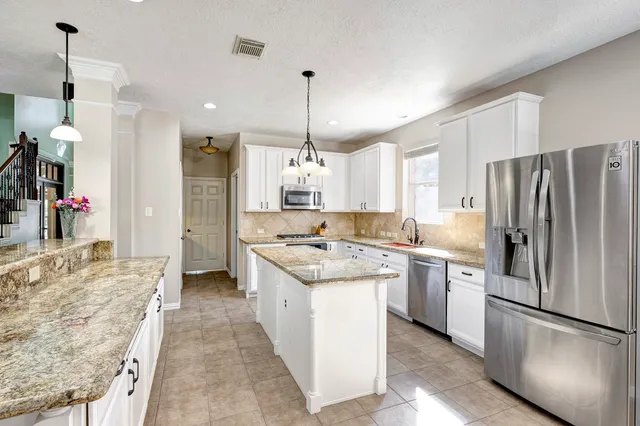 $697,000 | 2511 Bridgestone Park Lane, Spring, TX 77386