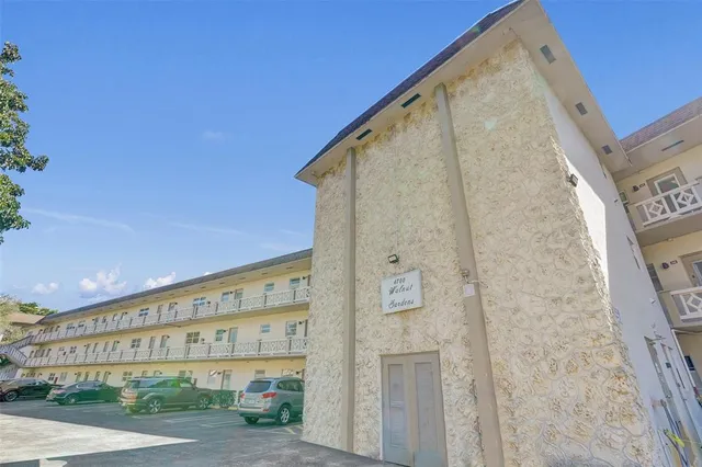 a view of a large building