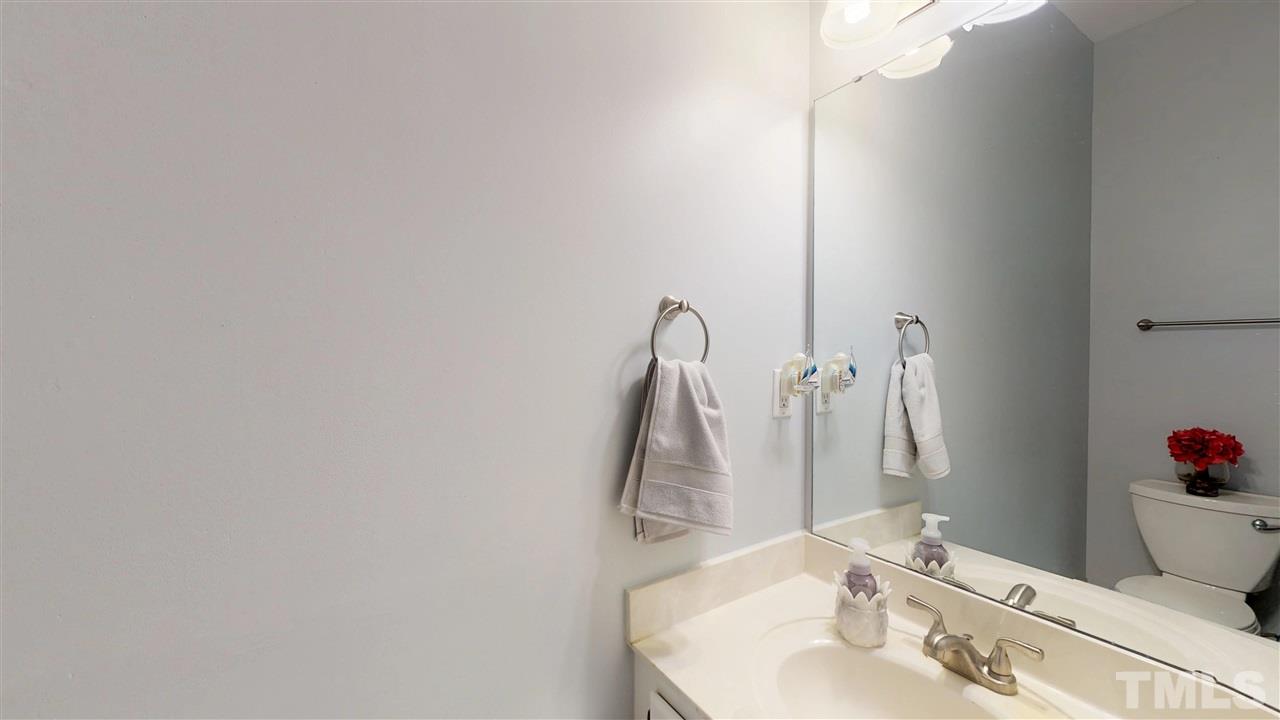 8700 Walkelin Court Raleigh, NC 27615 - Photo 9 of 30 Gallery Image 9