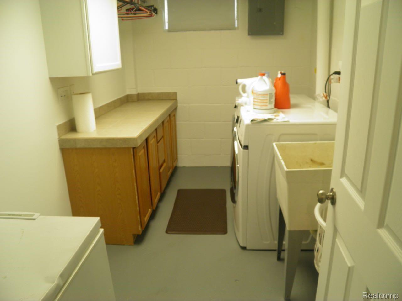 3656 South Merriman Road Wayne, MI 48184 - Photo 30 of 31 p3.jpg