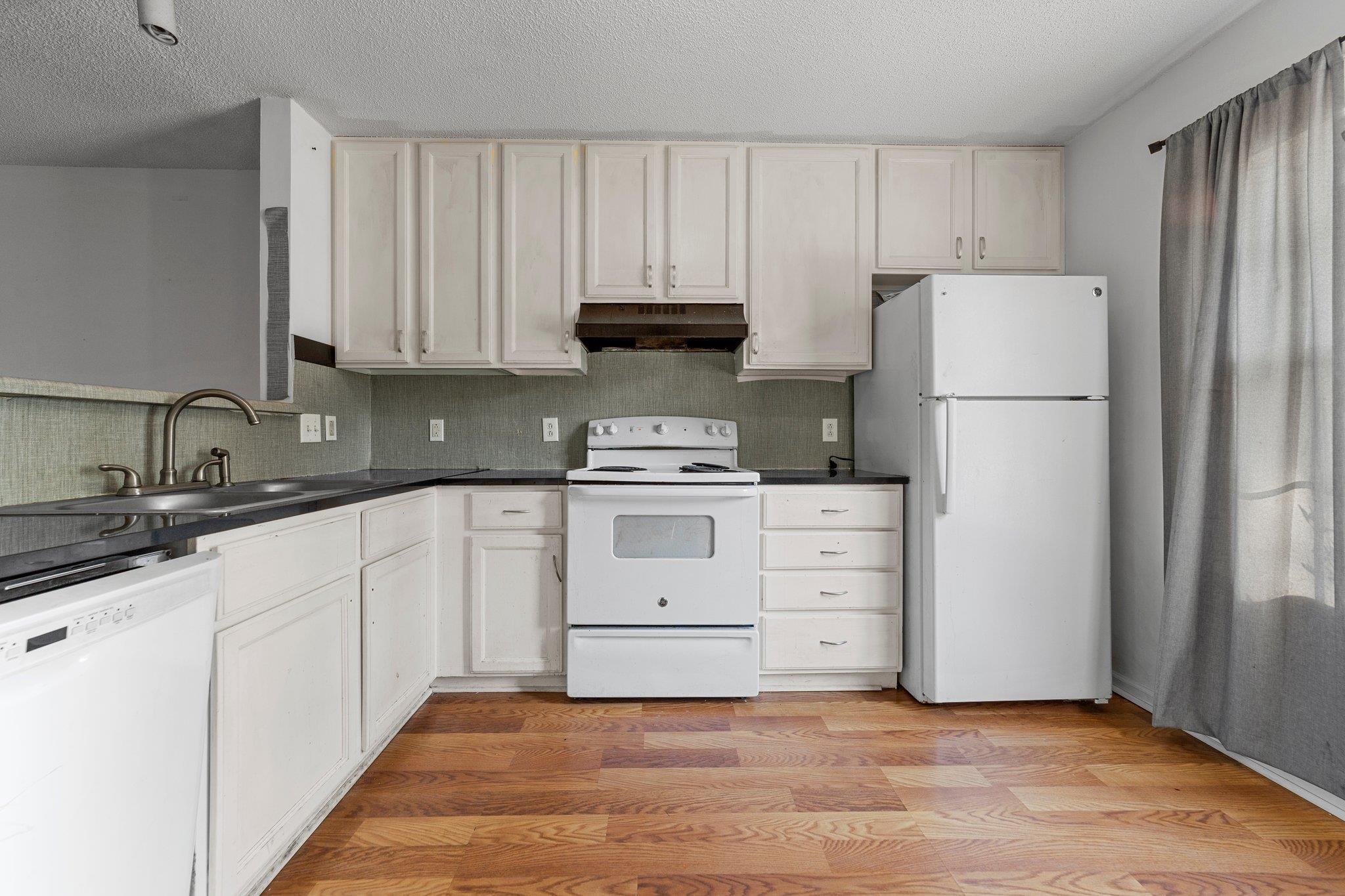 5529 Fieldcross Court Raleigh, NC 27610 - Photo 12 of 28 Photo 12