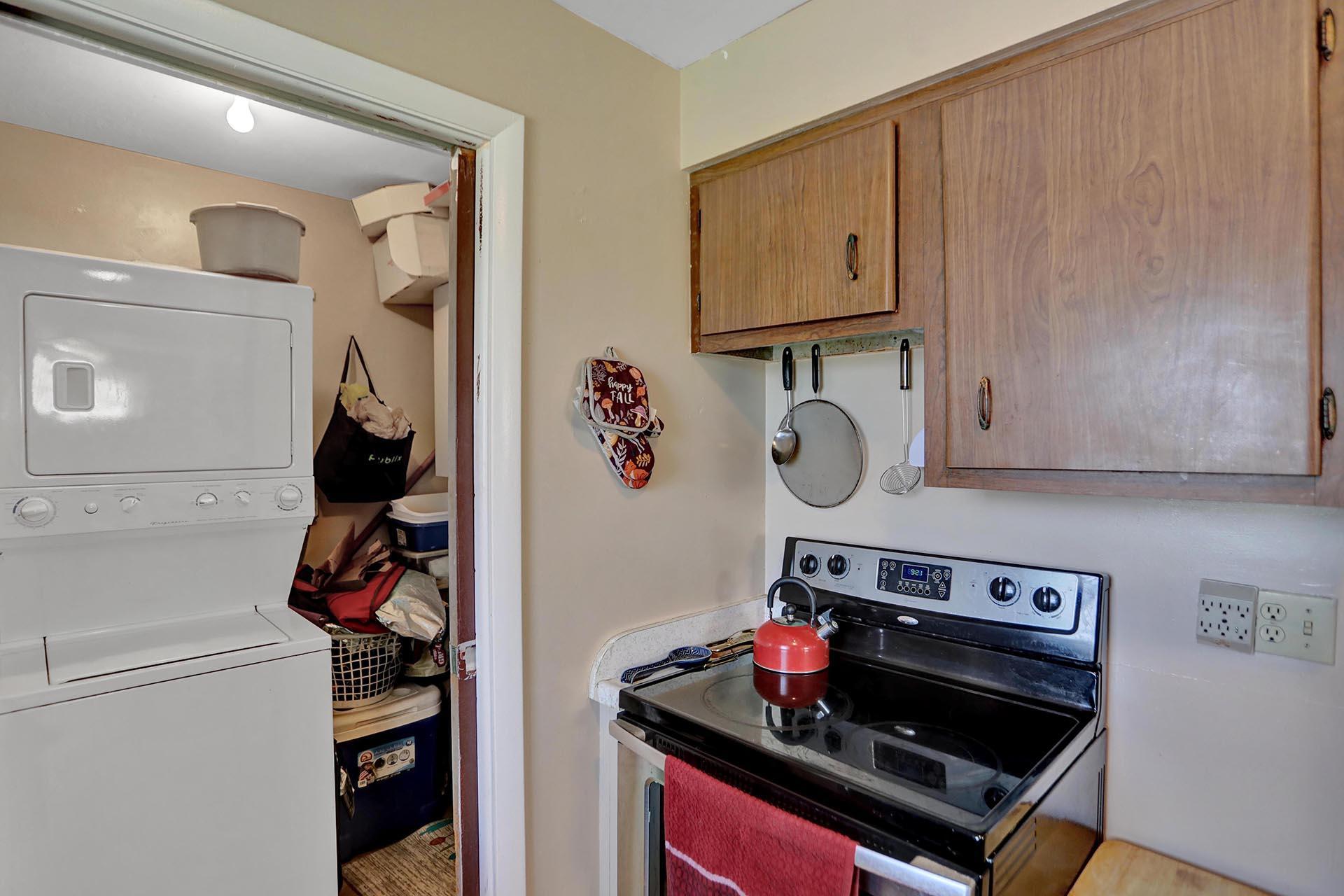 591 Silver Beach Road Riviera Beach, FL 33403 - Photo 24 of 29 G87A4135