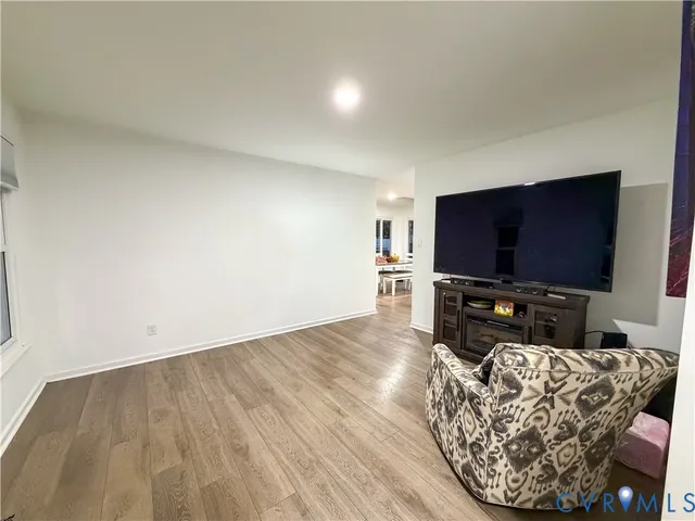 $385,000 | 13727 Nashua Terrace, Midlothian, VA 23112