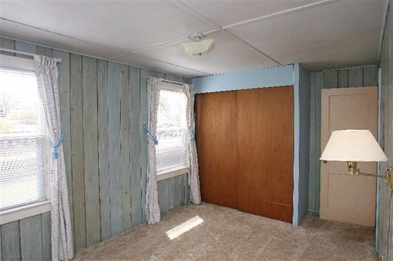 1140 Sweet Road Medford, OR 97501 - Photo 9 of 24 Front bedroom (don't miss the hidden clo