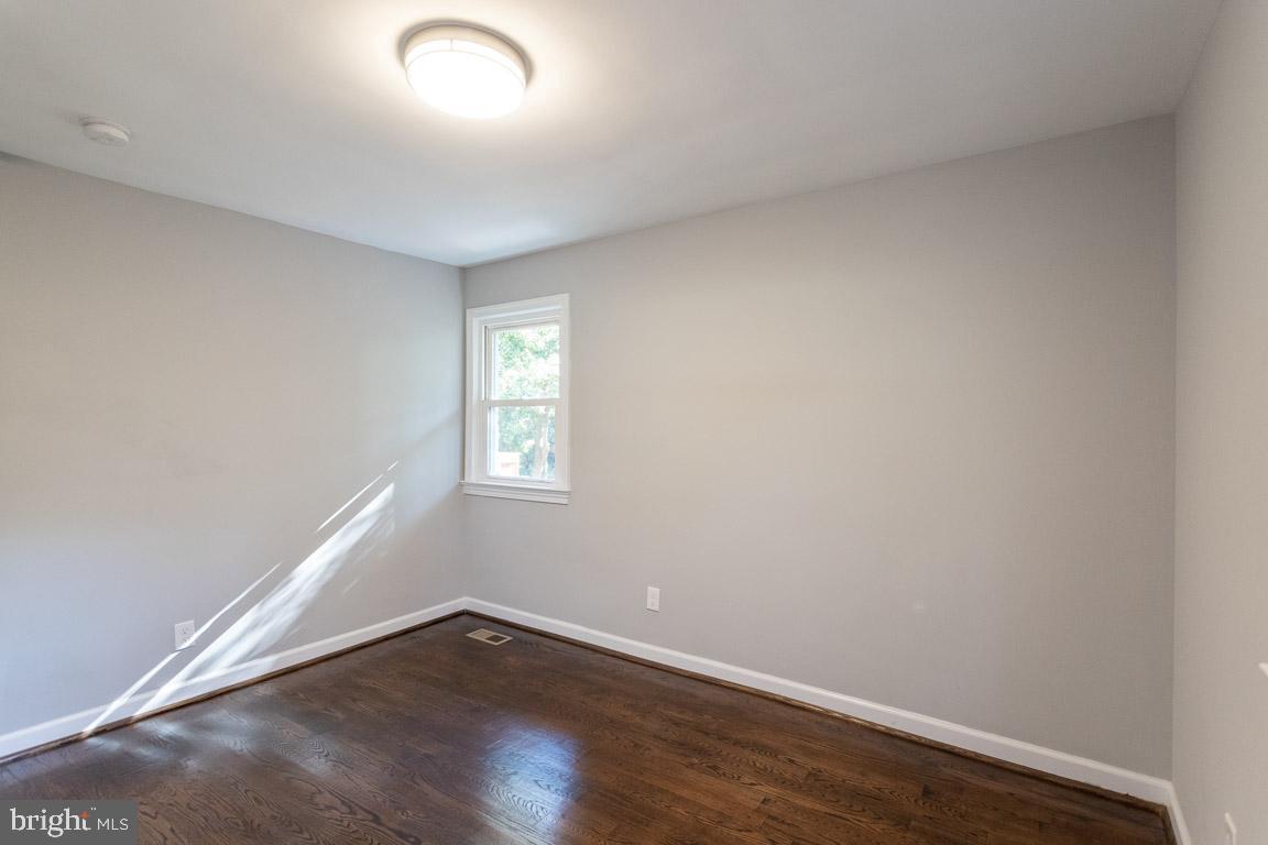 6725 Hackberry Street Springfield, VA 22150 - Photo 17 of 36