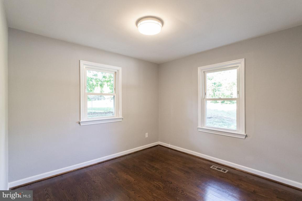 6725 Hackberry Street Springfield, VA 22150 - Photo 18 of 36