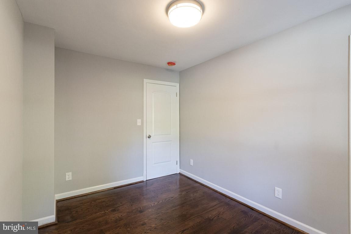 6725 Hackberry Street Springfield, VA 22150 - Photo 22 of 36