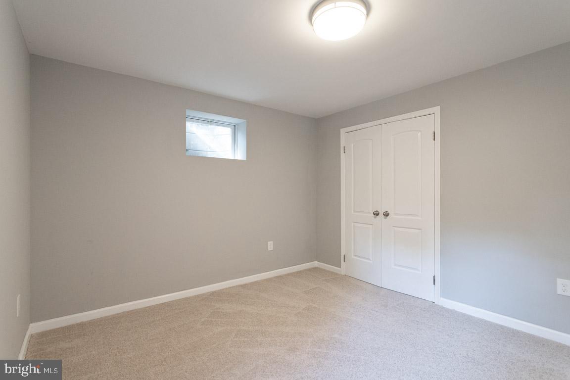 6725 Hackberry Street Springfield, VA 22150 - Photo 27 of 36
