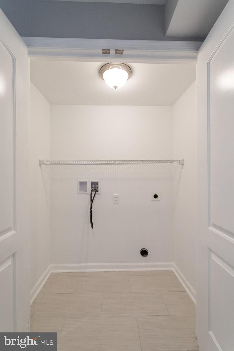 6725 Hackberry Street Springfield, VA 22150 - Photo 29 of 36