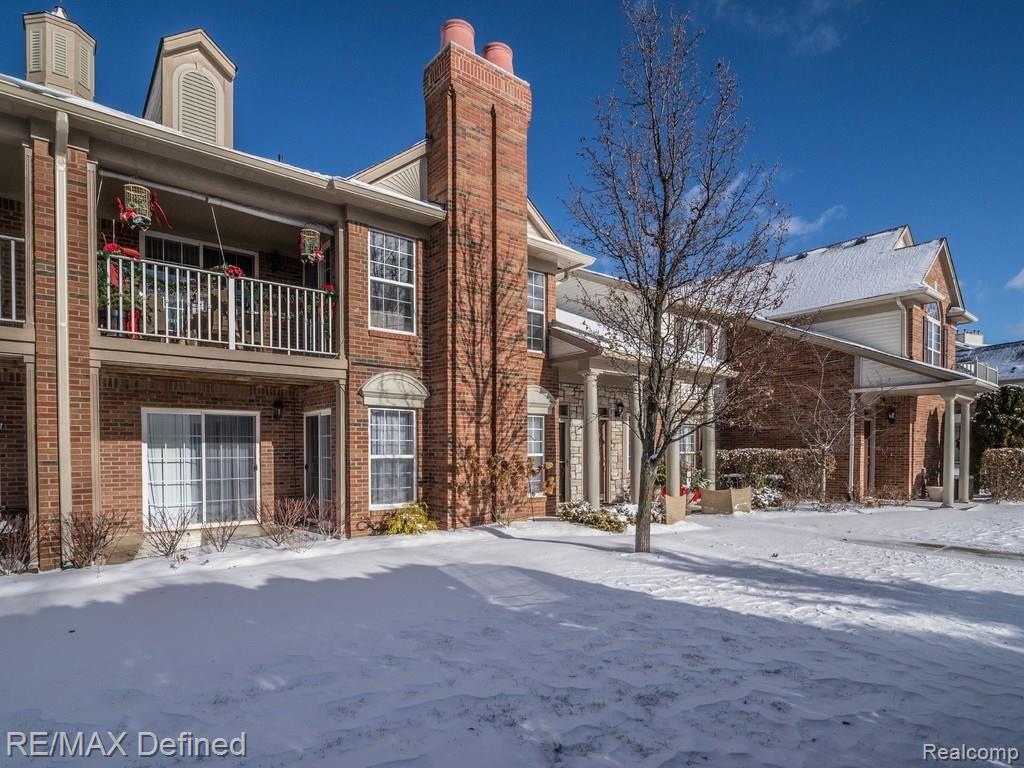 3651 Oakmonte Boulevard, Unit 21 Rochester, MI 48306 - Photo 5 of 16