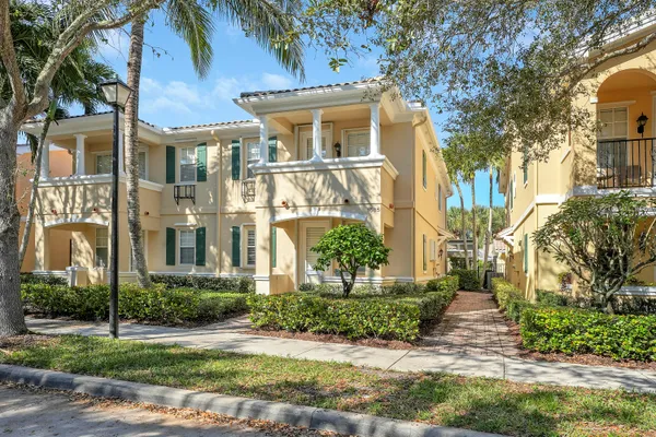 $3,600 | 1685 Jeaga Drive, Jupiter, FL 33458