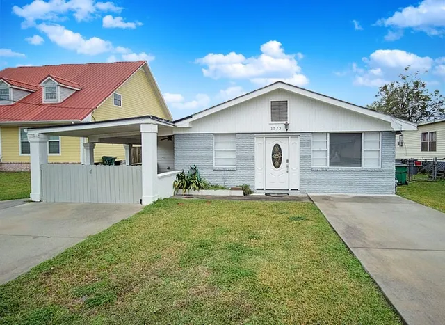 $192,000 | 1523 West Drive, Westwego, LA 70094