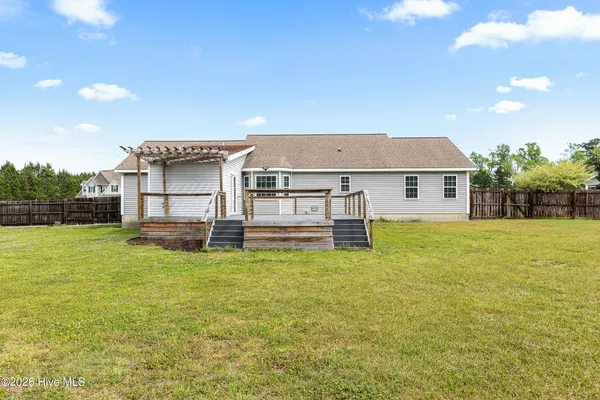 $2,000 | 214 Tall Tree Court, Maysville, NC 28555
