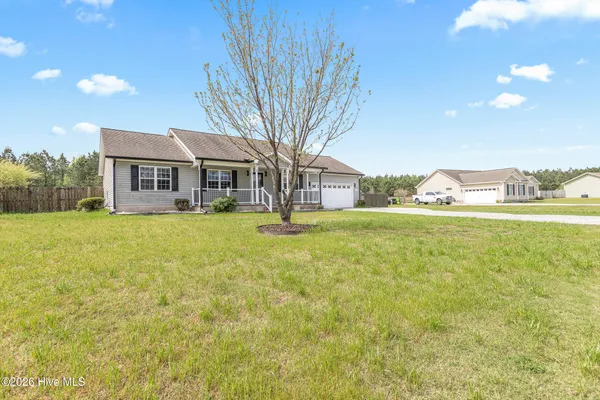 $2,000 | 214 Tall Tree Court, Maysville, NC 28555
